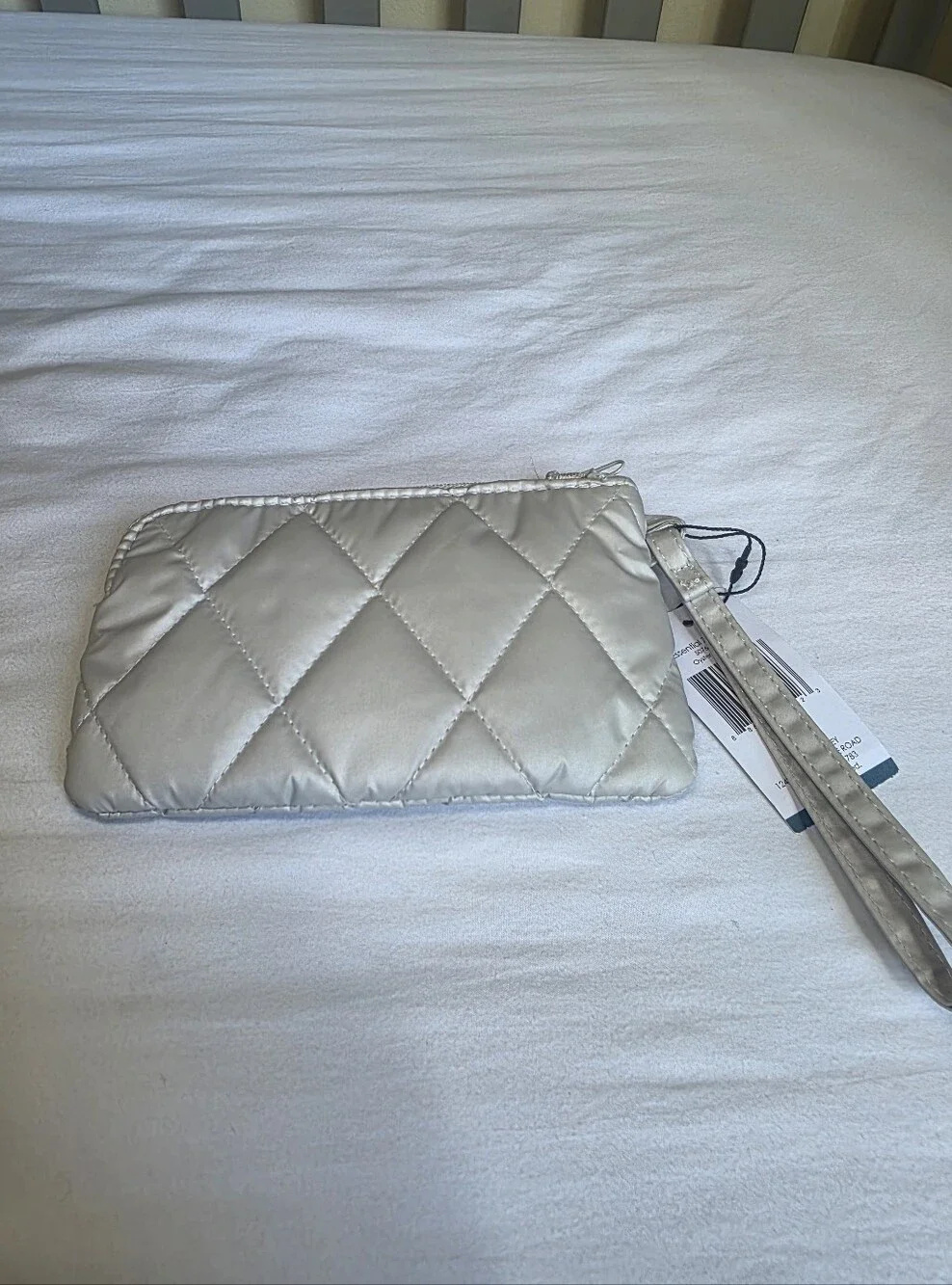 Vera Bradley Essential Zip Quilted Wristlet Clutch in Oyster Mushroom NWT